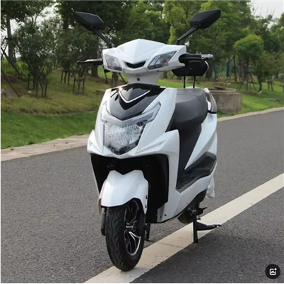 Mutur Elettriku 1000W CKD Skuters elettriċi
